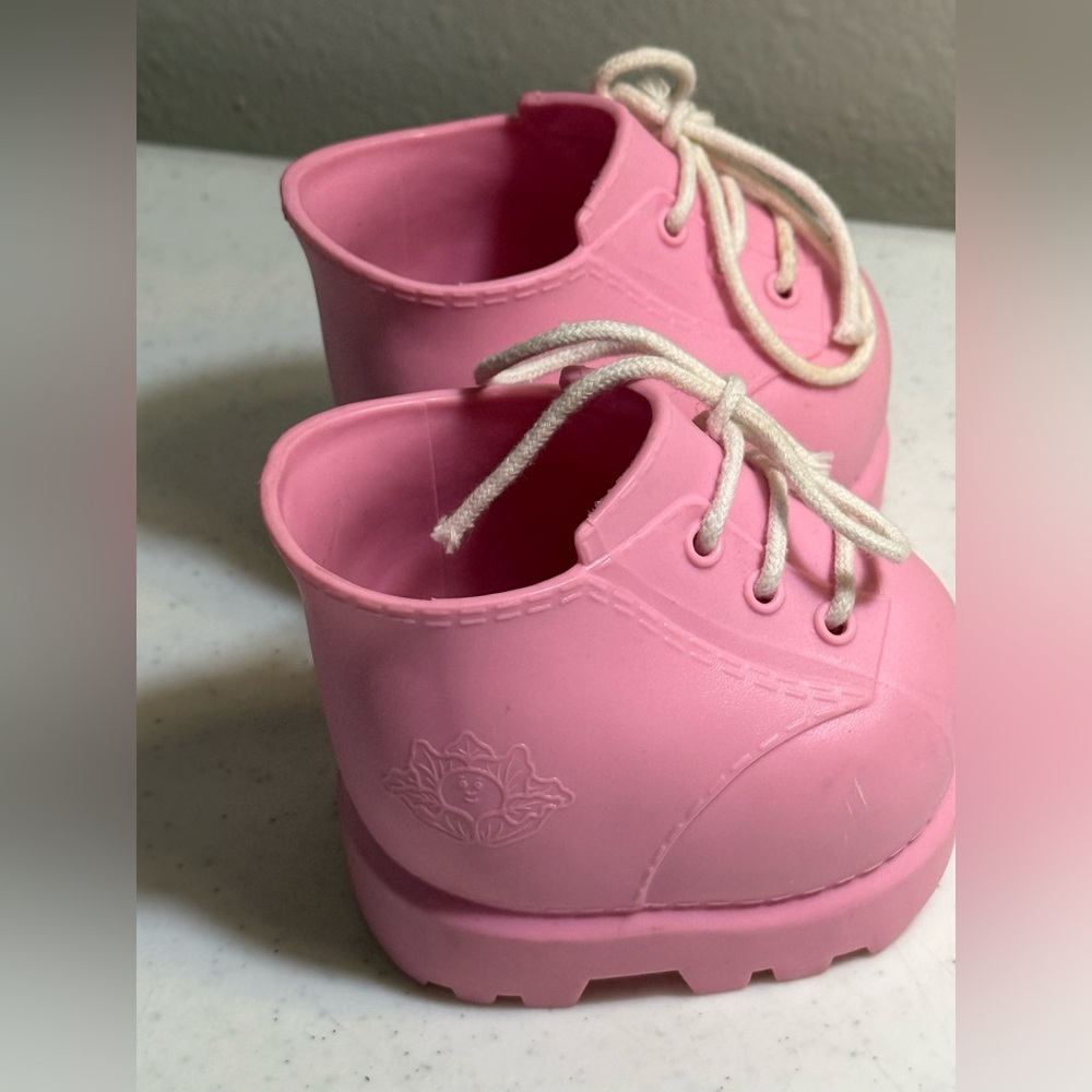 Cabbage Patch Kids 20014 vintage pink boots